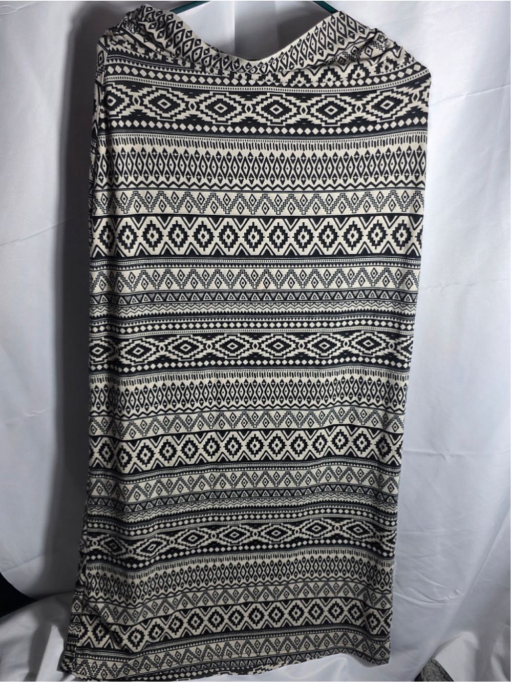 Women's Justify Maxi Skirt Size L Black White Geometric Print boho-chic casual